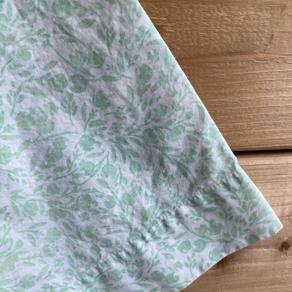 Threshold Green and White Botanical Floral Bed pillow case set - Picture 2 of 7